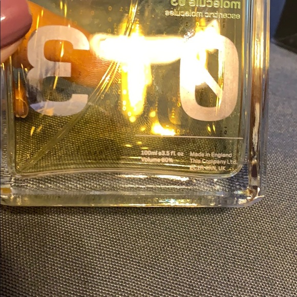 Escentric Molecule 03 in box 3.5 fl.oz - Picture 6 of 6